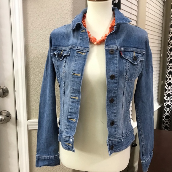 Levi's Jackets & Blazers - Levi’s vintage Denim Jean Jacket size S